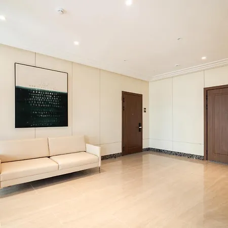 Aura Business Class Apartment Nur-Sultan  Exterior photo